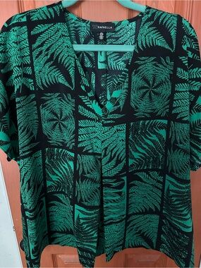 Rafaella Emerald Green and Black Fern-Print V-Neck Top XL